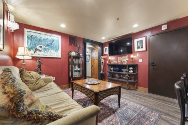 Peabody Whitehead Mansion, Unit 10 photo 2