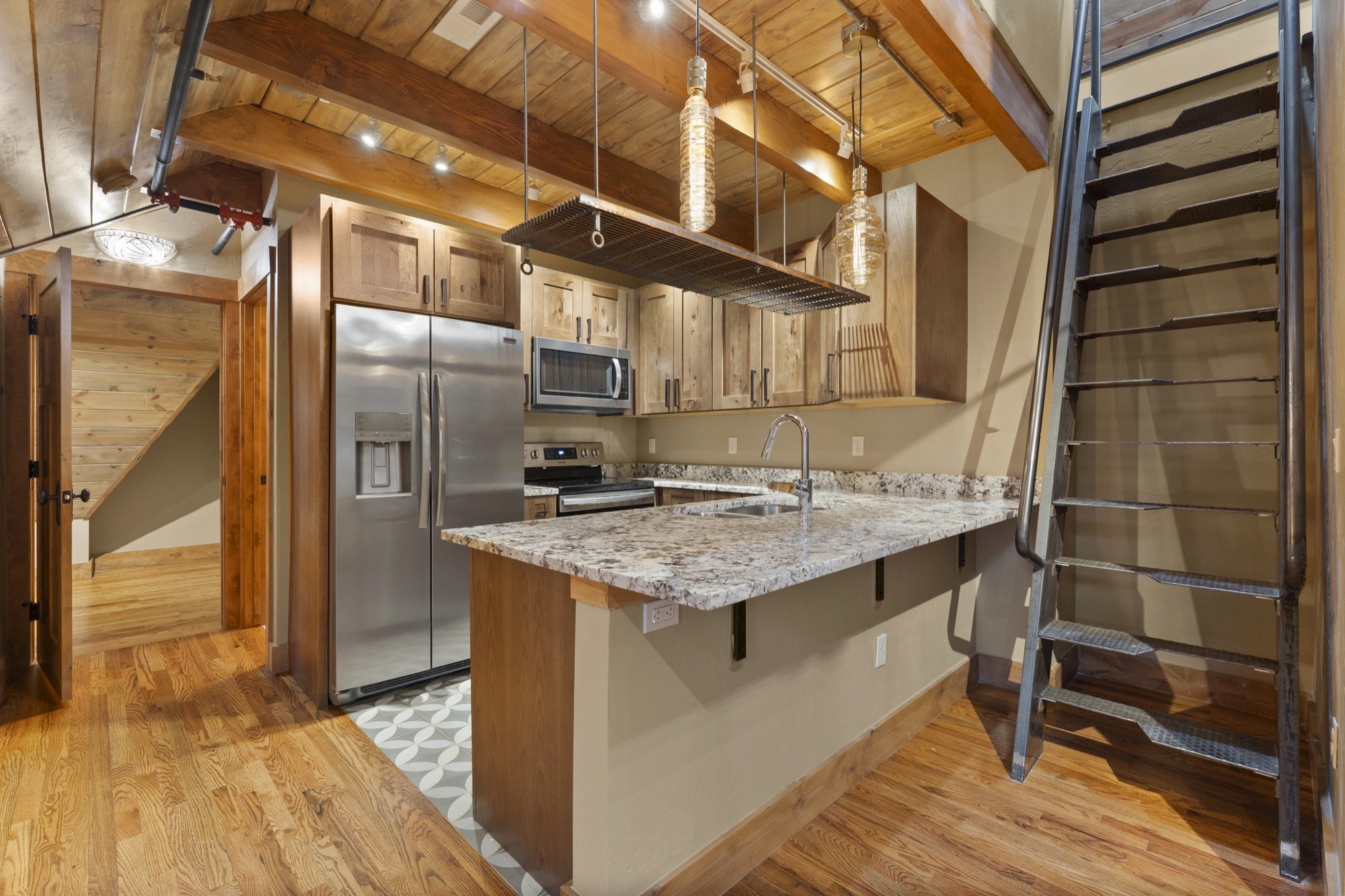 The Kitchen: Peabody Whitehead Mansion, Unit 301
